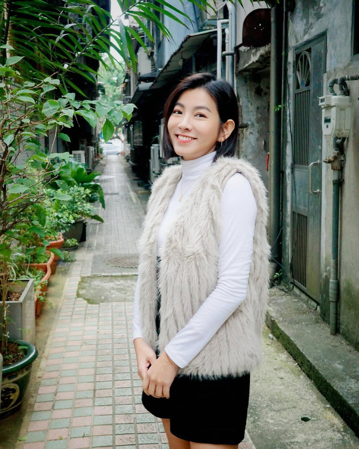 Trước khi chia sẻ chuyện bị chứng “vẹo vách ngăn mũi”, nữ diễn viên vẫn đi làm chăm chỉ. Ảnh: IGNV