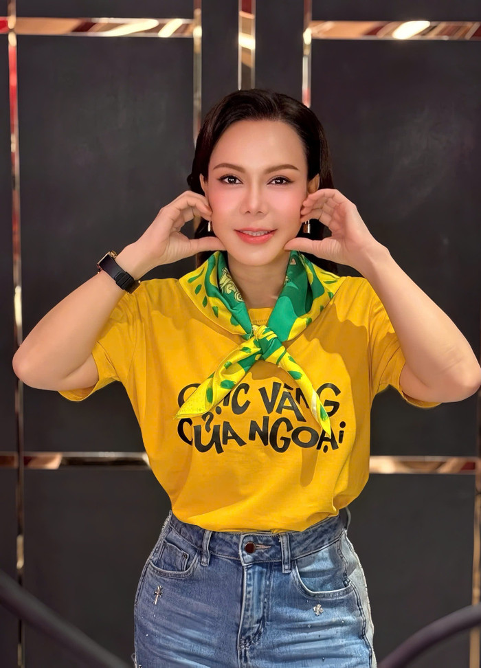 Việt Hương từng sở hữu mẫu xe 200 triệu. Ảnh: FBNV