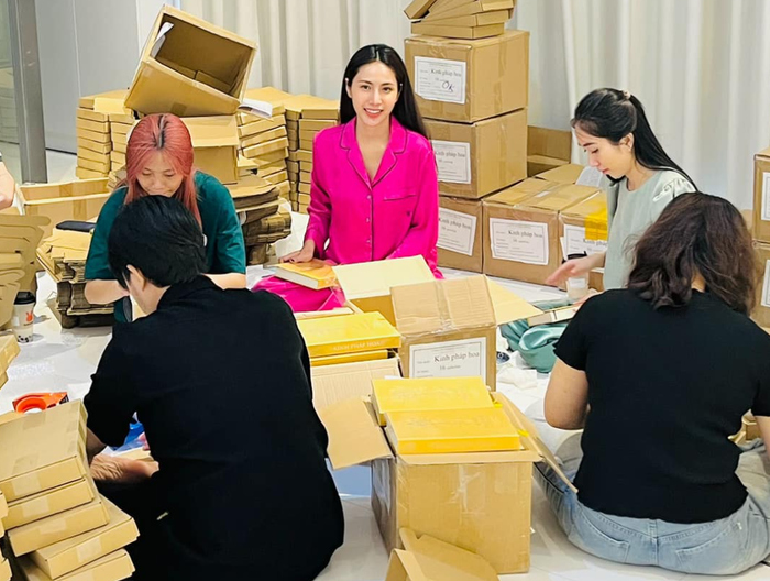 Nhan sắc đời thường của Thủy Tiên. Ảnh: FBNV