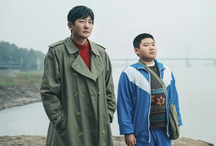 Đứng đầu bảng xếp hạng tuần qua là Old Uncle, bộ phim do Quách Kinh Phi đóng chính.