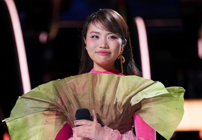 Phương Mỹ Chi mới đây lại bị réo gọi sau khi 'đàn anh' thân thiết Huỳnh Lập công bố dự án điện ảnh mới.&nbsp;