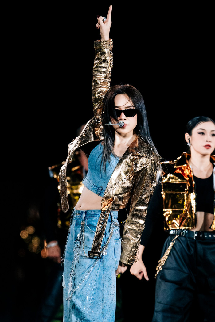 Khoảnh khắc gây 'dậy sóng' của Mỹ Tâm Ảnh 1