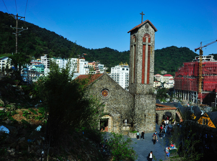 Những nhà thờ đẹp nhất Việt Nam mùa Giáng sinh Ảnh 4