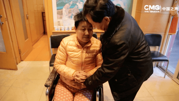 Nam cảnh sát nói dối suốt 12 năm trời, lý do đằng sau khiến hàng triệu người bật khóc Ảnh 6