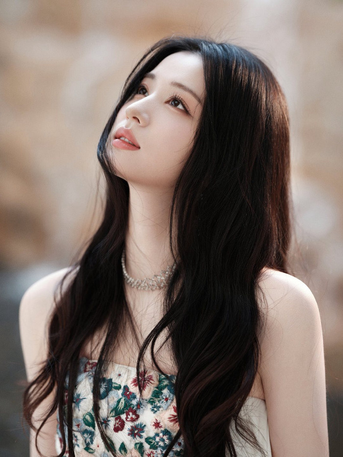 Visual của Vương Sở Nhiên khiến nhiều khán giả nhớ đến Lưu Diệc Phi khi còn trẻ. Ảnh: Weibo