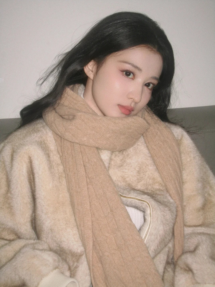 'Tiểu Lưu Diệc Phi' sở hữu nhan sắc nổi bật. Ảnh: Xiaohongsu