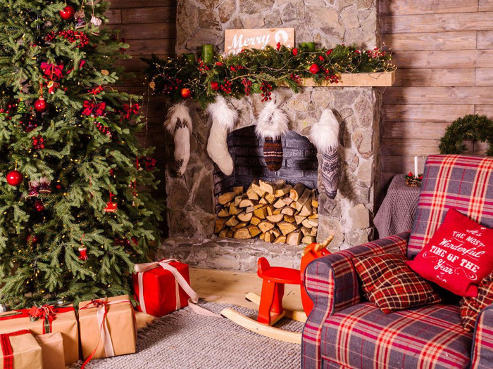 Chọn màu phù hợp là cách nâng cấp thời trang Giáng sinh của bản thân.