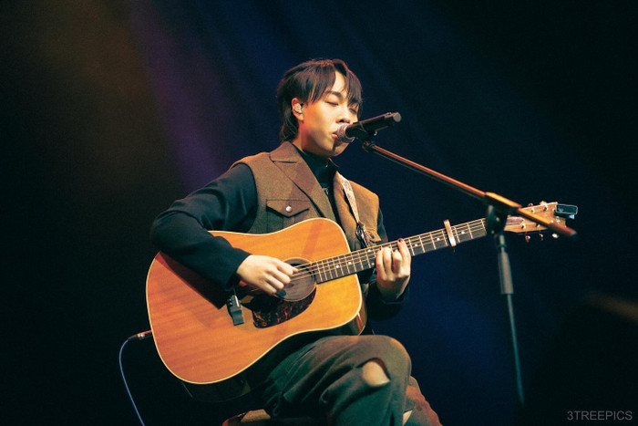 Nam ca sĩ bị bắt tại trận đang ngoại tình, cái kết đầy ê chề Ảnh 2