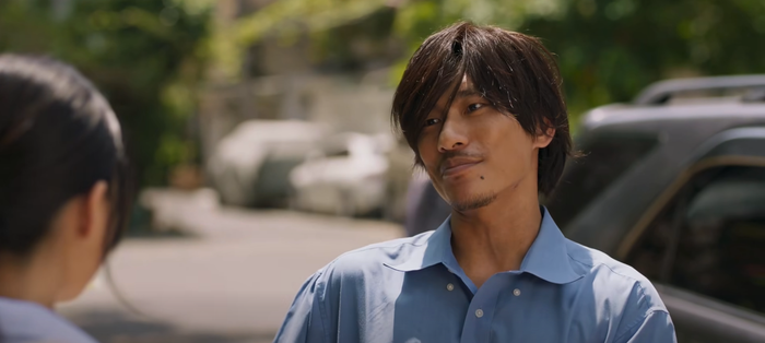 Kiều Minh Tuấn phải dung hòa giữa diễn xuất điện ảnh và ngôn ngữ hình thể.