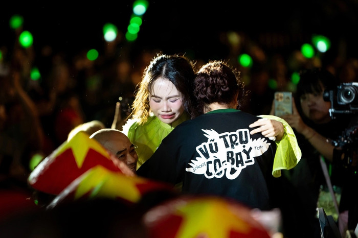 Phương Mỹ Chi lại 'mất' hàng tỷ đồng Ảnh 4