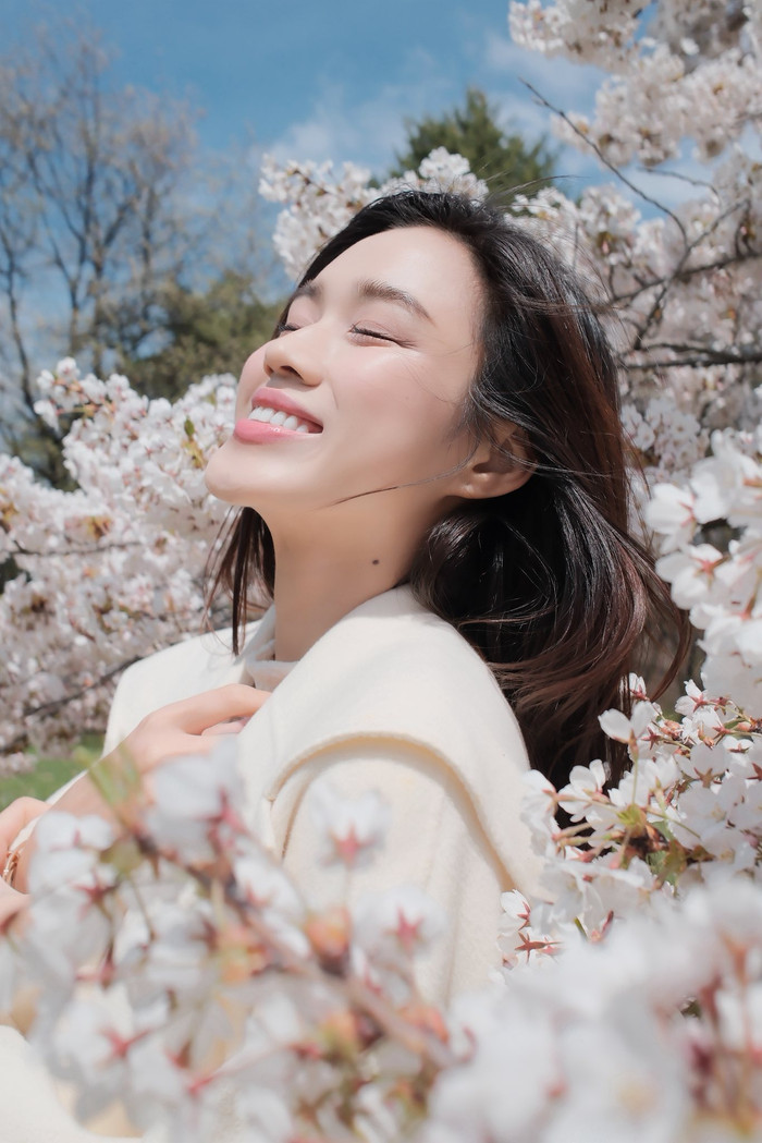 Thức uống healthy của Đỗ Thị Hà gồm ba nguyên liệu chính: cà phê ủ lạnh, vài lát dứa tươi và nước dừa tươi nguyên chất.&nbsp;Ảnh: FBNV