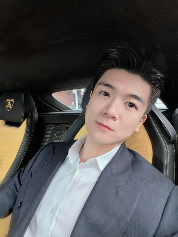 Doanh nhân Đỗ Quang Vinh, con trai bầu Hiển sở hữu Lamborghini Urus trị giá hơn 20 tỷ ngay vào dịp cuối năm. (Ảnh: FBNV)