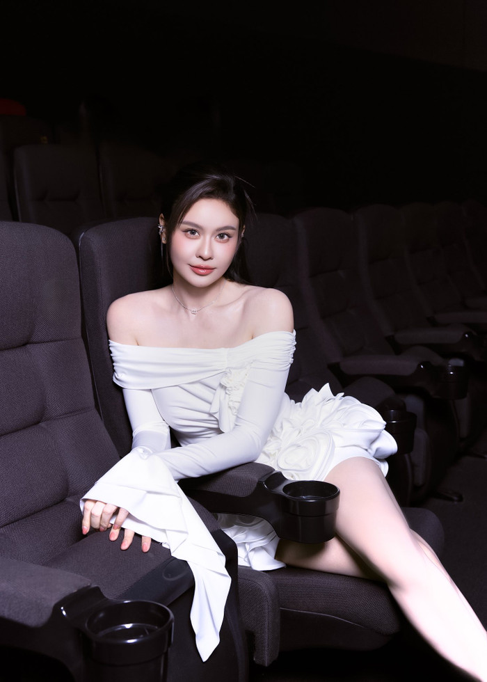 Trương Quỳnh Anh ở hiện tại được nhận xét ngày càng thăng hạng nhan sắc.&nbsp;