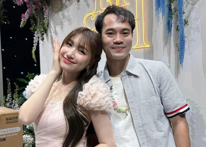 Văn Toàn - bạn thân Hoà Minzy cực thích ăn món trứng vịt lộn.