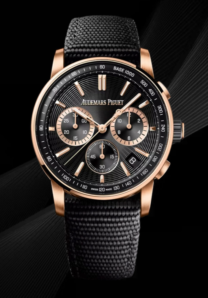 Chiếc đồng hồ của doanh nhân Minh Nhựa là sự kết hợp giữa bộ vỏ hình tròn và hình bát giác. (Ảnh: Audemar Piguet)