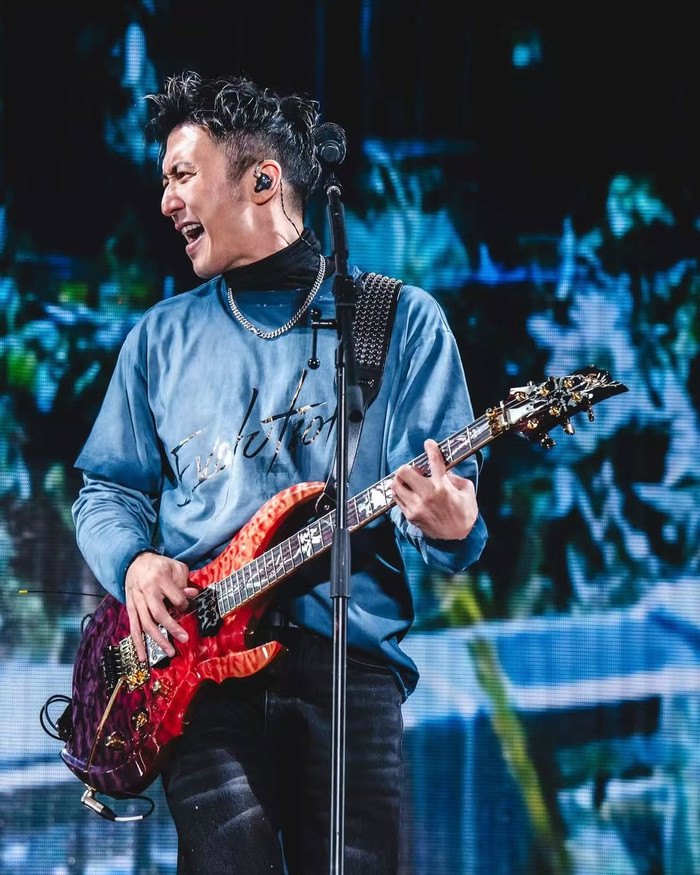 Tạ Đình Phong chưa dừng lại Ảnh 2