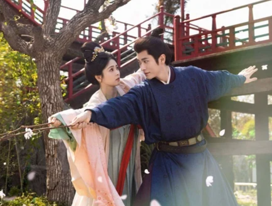 Hình ảnh Bạch Lộc và Thừa Lỗi trong tạo hình cổ trang của phim Mạc Ly