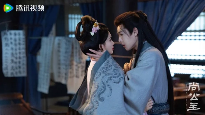 Bối cảnh của Thượng Công Chúa với hình ảnh cặp đôi chính trong bối cảnh cung đình