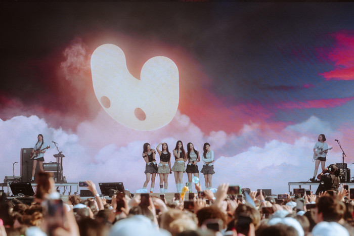 Không còn hào quang cho NewJeans? Ảnh 4