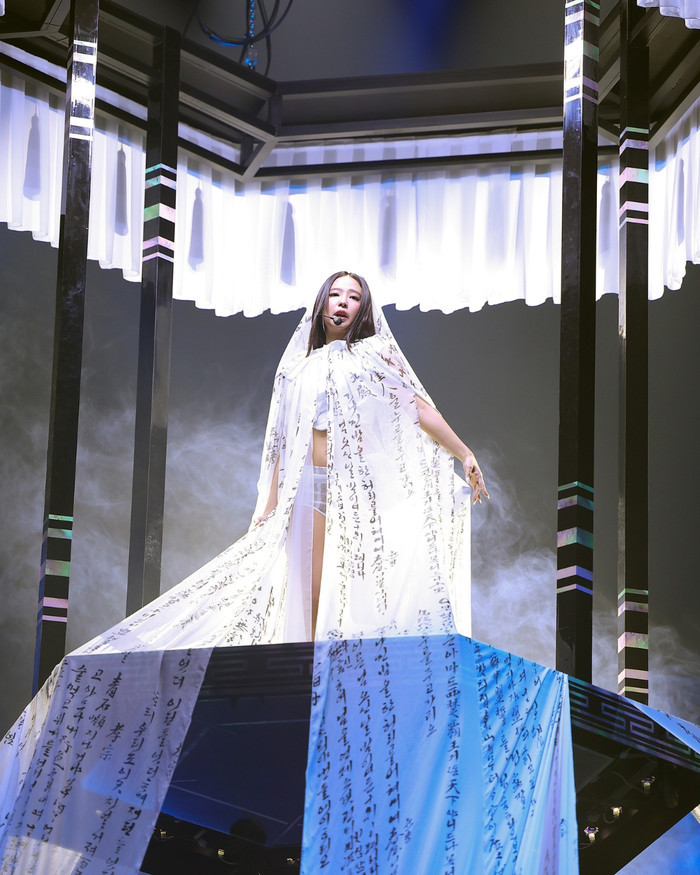 5 sân khấu có lượt xem cao nhất MMA 2025: Jennie dẫn đầu, bất ngờ cái tên cuối Ảnh 2