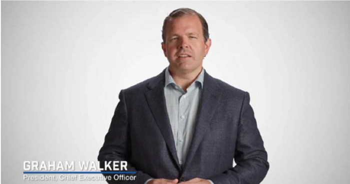 Sau khi bán Fibrebond, Graham Walker nhất quyết phân phối 15% số tiền thu được cho nhân viên, mang lại lợi ích cho 540 người. (Ảnh/Fibrebond)