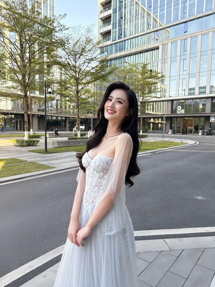 Sau những ồn ào hậu đăng quang, Ý Nhi hiện đi du học ở Úc.&nbsp;