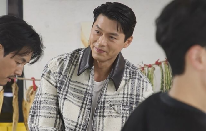 Hyun Bin bất ngờ thu hút sự chú ý khi không ngần ngại khoe tài nấu nướng của bà xã Son Ye Jin trong một chương trình mới đây.
