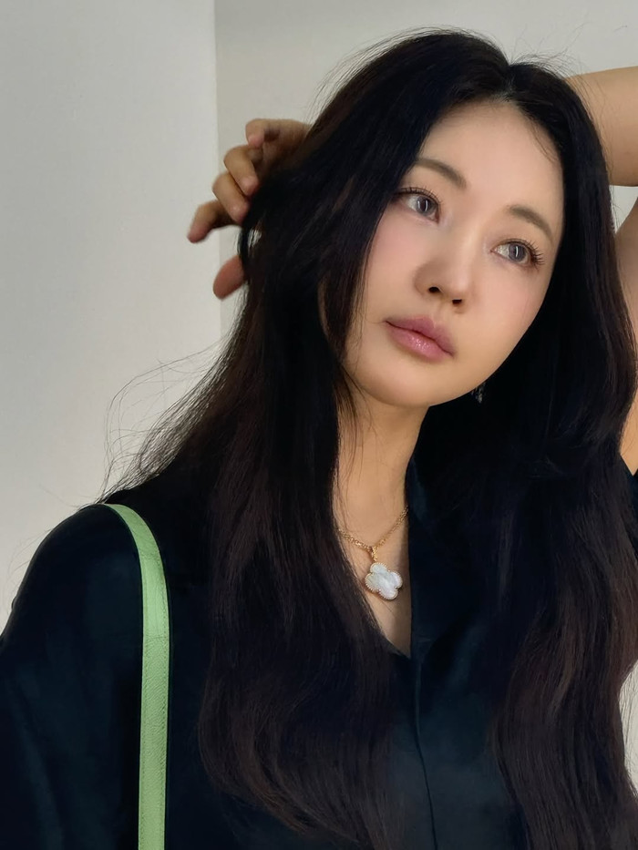 Ở tuổi 47, Kim Sa Rang vẫn giữ được vị thế là biểu tượng cho 'nhan sắc không tuổi' của showbiz Hàn Quốc.