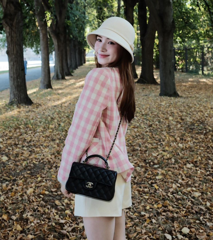 Chiếc túi 185 triệu Văn Toàn tặng Hòa Minzy. Ảnh: FBNV