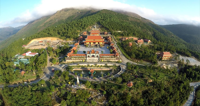 Về quê Văn Toàn – bạn thân Hòa Minzy, ghé thăm những địa danh nức tiếng xứ Đông Ảnh 2