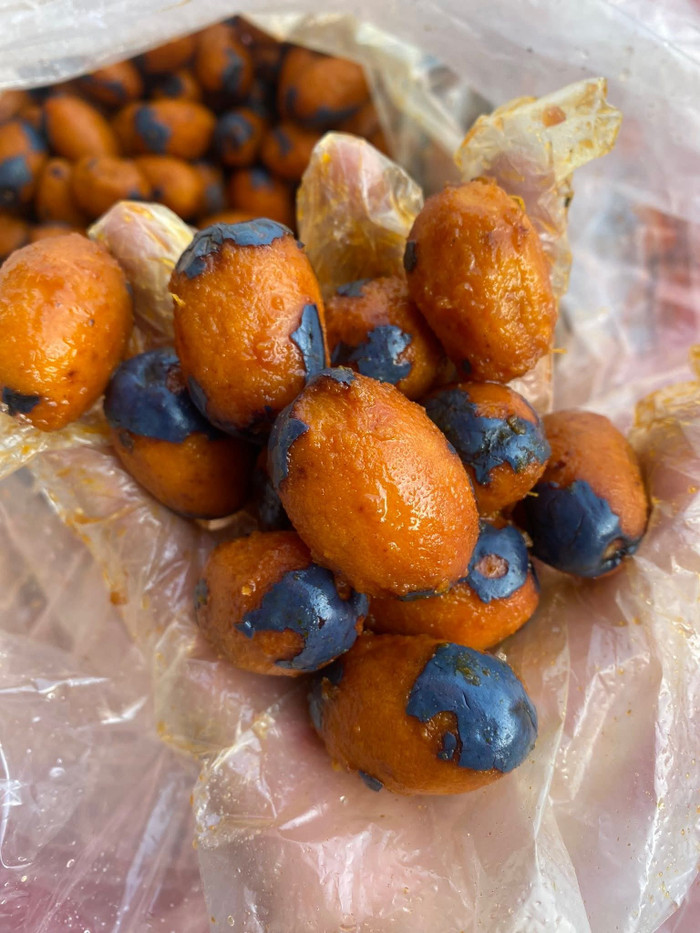 Loại quả đen sì ở Phú Thọ bất ngờ nổi lên như cồn, người khen béo bùi, người chê 'rùng mình' khi vừa cắn thử Ảnh 9