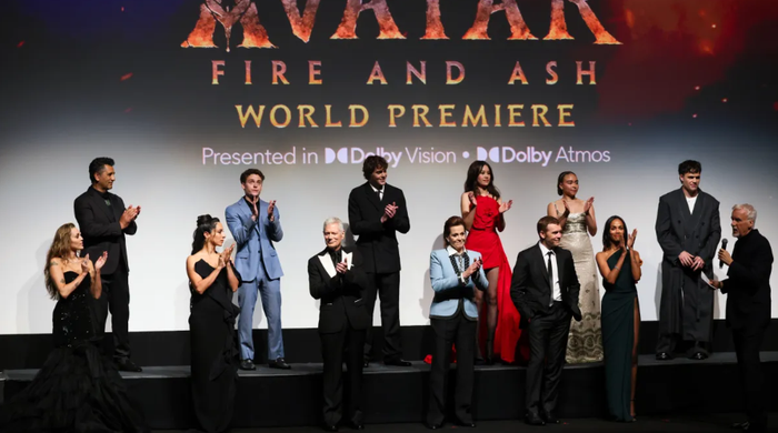 Dàn diễn viên Avatar 3 xuất hiện tại buổi công chiếu, đánh dấu màn ra mắt điện ảnh lớn nhất mùa lễ