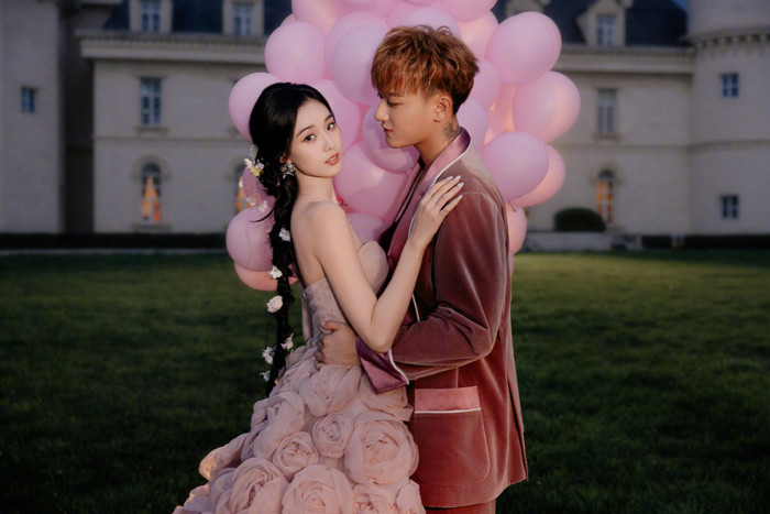 Hoàng Tử Thao đã làm đám cưới với Từ Nghệ Dương vào tháng 10 vừa qua. Ảnh: Weibo