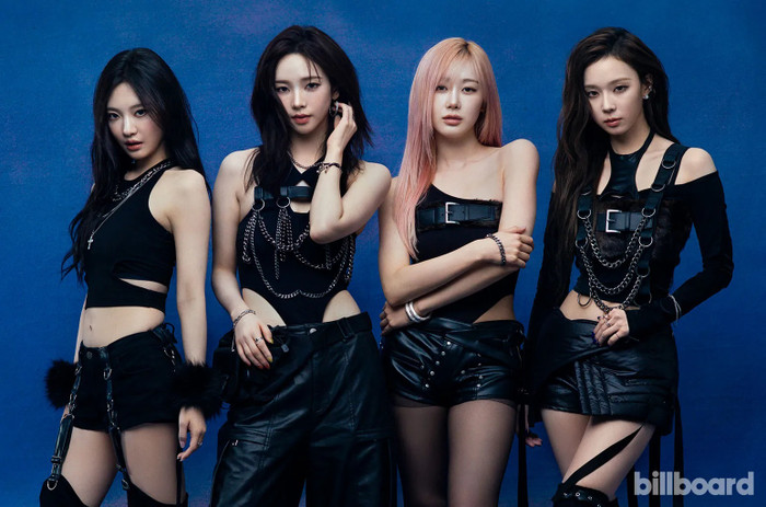 Nhiều fan phẫn nộ, thẳng tay ném quà do aespa tặng vào thùng rác: Chuyện gì đang xảy ra? Ảnh 1