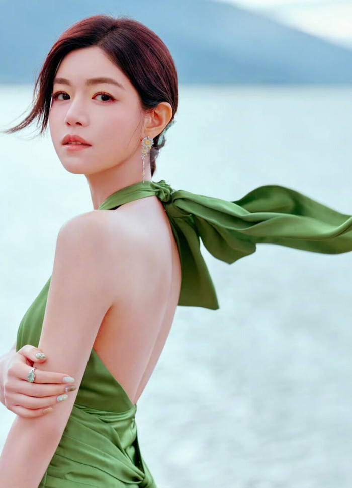 Rời xa cuộc hôn nhân với Trần Hiểu, Trần Nghiên Hy 'lột xác' trong năm 2025 Ảnh 1