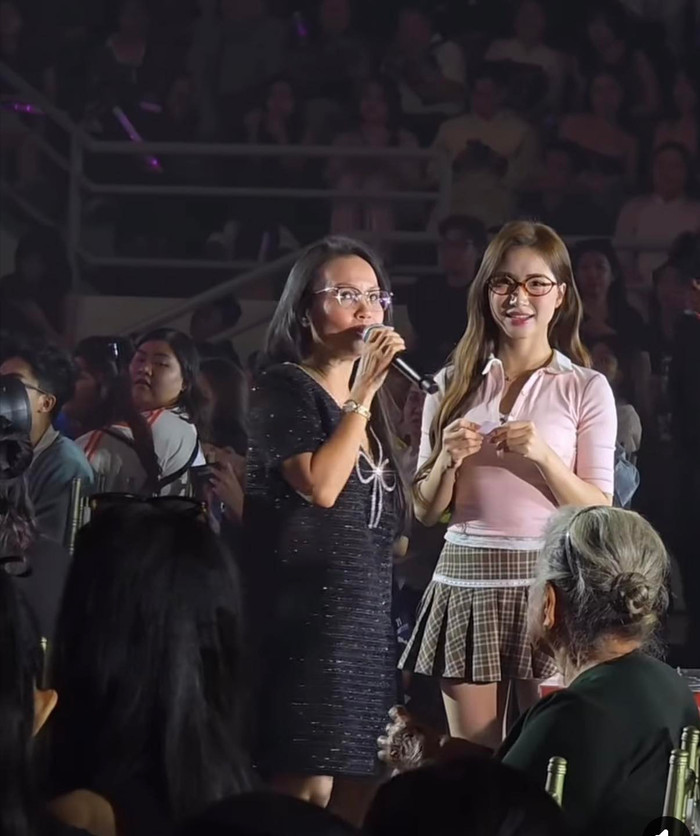 Cẩm Ly xuất hiện với hình ảnh giản dị, trẻ trung tại sự kiện của Lê Dương Bảo Lâm.