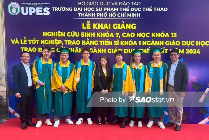 Lứa Công Phượng tốt nghiệp Đại học.