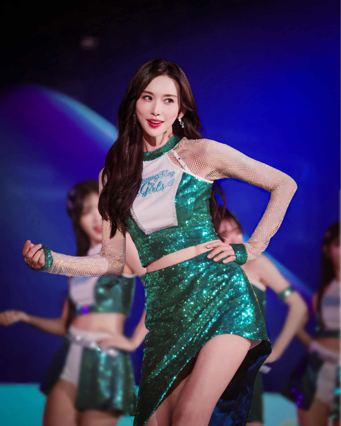 Mỹ nhân số 1 showbiz tái xuất bùng nổ, nhan sắc tuổi 51 xinh đẹp khó tin Ảnh 1