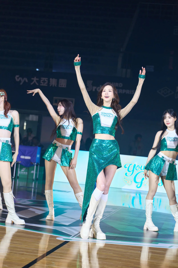 Mỹ nhân số 1 showbiz tái xuất bùng nổ, nhan sắc tuổi 51 xinh đẹp khó tin Ảnh 5