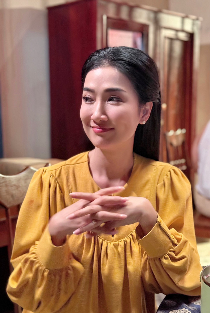 Quỳnh Lam chủ yếu cập nhật về công việc, hậu trường quay phim.