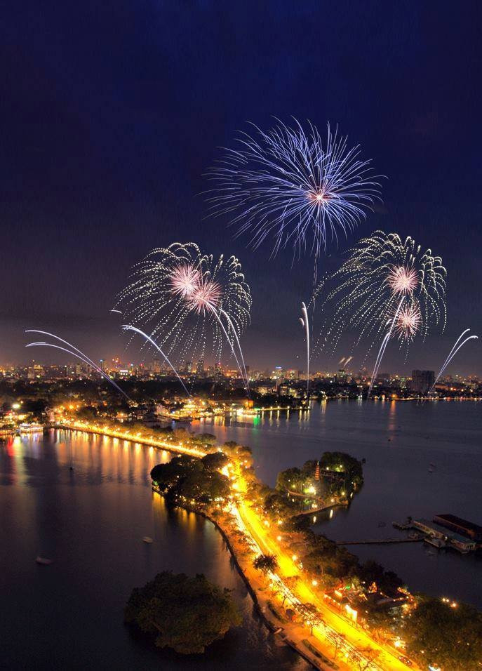 Đi Hà Nội xem pháo hoa dịp Tết Dương lịch 2026: Đâu là địa điểm ngồi xem lý tưởng? Ảnh 4