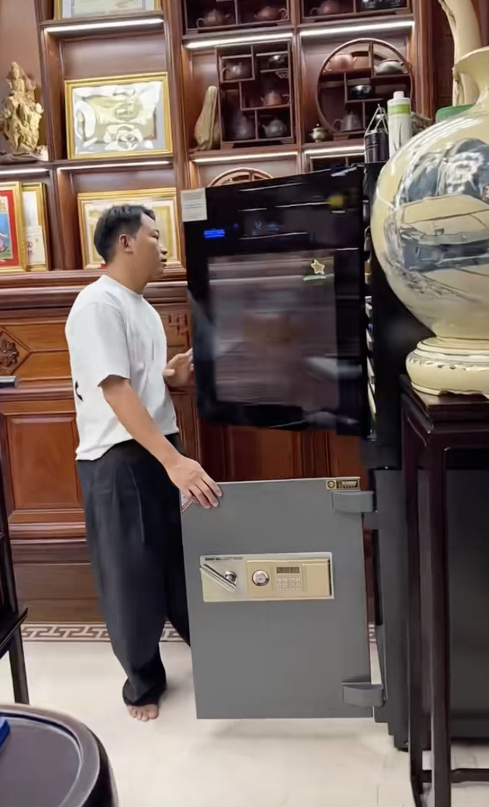 Căn phòng chứa tiền của vợ chồng Mailisa - Hoàng Kim Khánh.