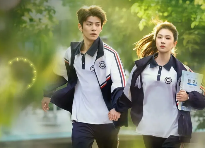 Ngược Dòng Thời Gian Mà Đến là phim tình cảm lãng mạn, xoay quanh Dư Tinh Thần.