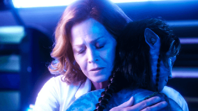 Sigourney Weaver là diễn viên khiến đạo diễn James Cameron muốn giữ lại bằng mọi giá