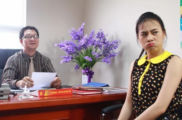 Phương Oanh trong Gái già xì tin.