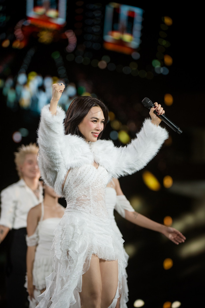 Mỹ Tâm: Điểm sáng đặc biệt của Vpop năm 2025 Ảnh 9