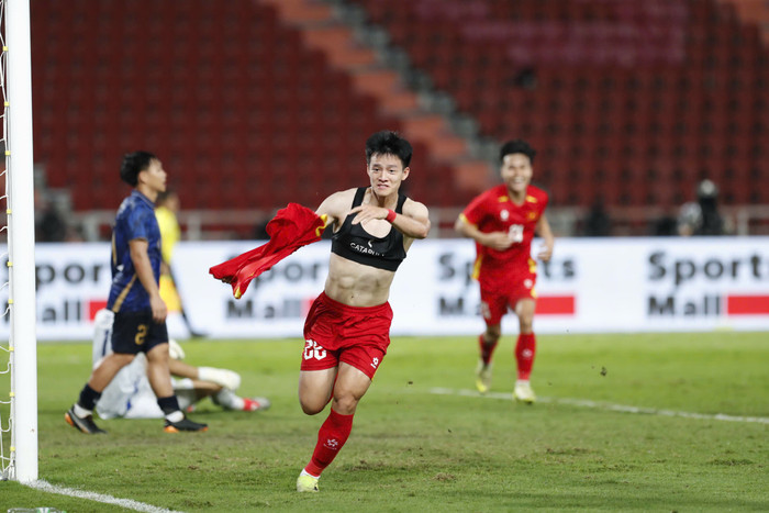 Chấn thương của tiền đạo Thanh Nhàn đã trở thành nỗi lo lớn cho U23 Việt Nam trước giờ G. Ảnh: Lê Phong