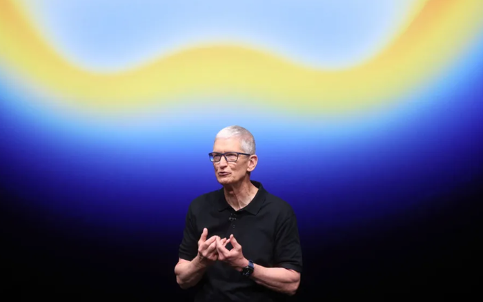 CEO Tim Cook. Ảnh: Reuters