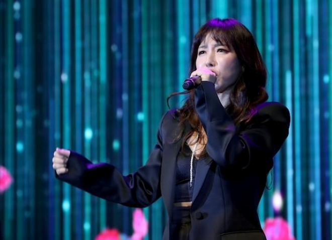 Nữ ca sĩ Sook Haeng đã bị cắt sóng toàn bộ trong chương trình The Active King of Singers 3.