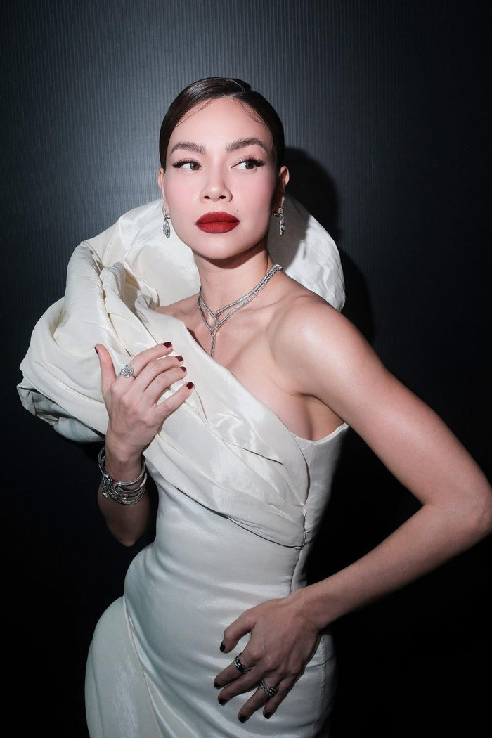 Hồ Ngọc Hà đăng tải bài viết mới trên trang cá nhân, úp mở về dự định trong năm mới 2026 (Ảnh: FBNV).